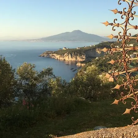 Appartement In Con Giardino Privato E Piscina