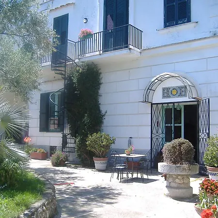 Appartement In Con Giardino Privato E Piscina Massa Lubrense