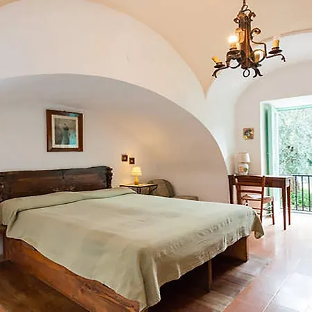 Appartement In Con Giardino Privato E Piscina *